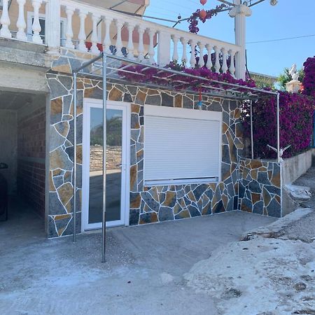 Apartments Vila Ardi Sarande Ngoại thất bức ảnh