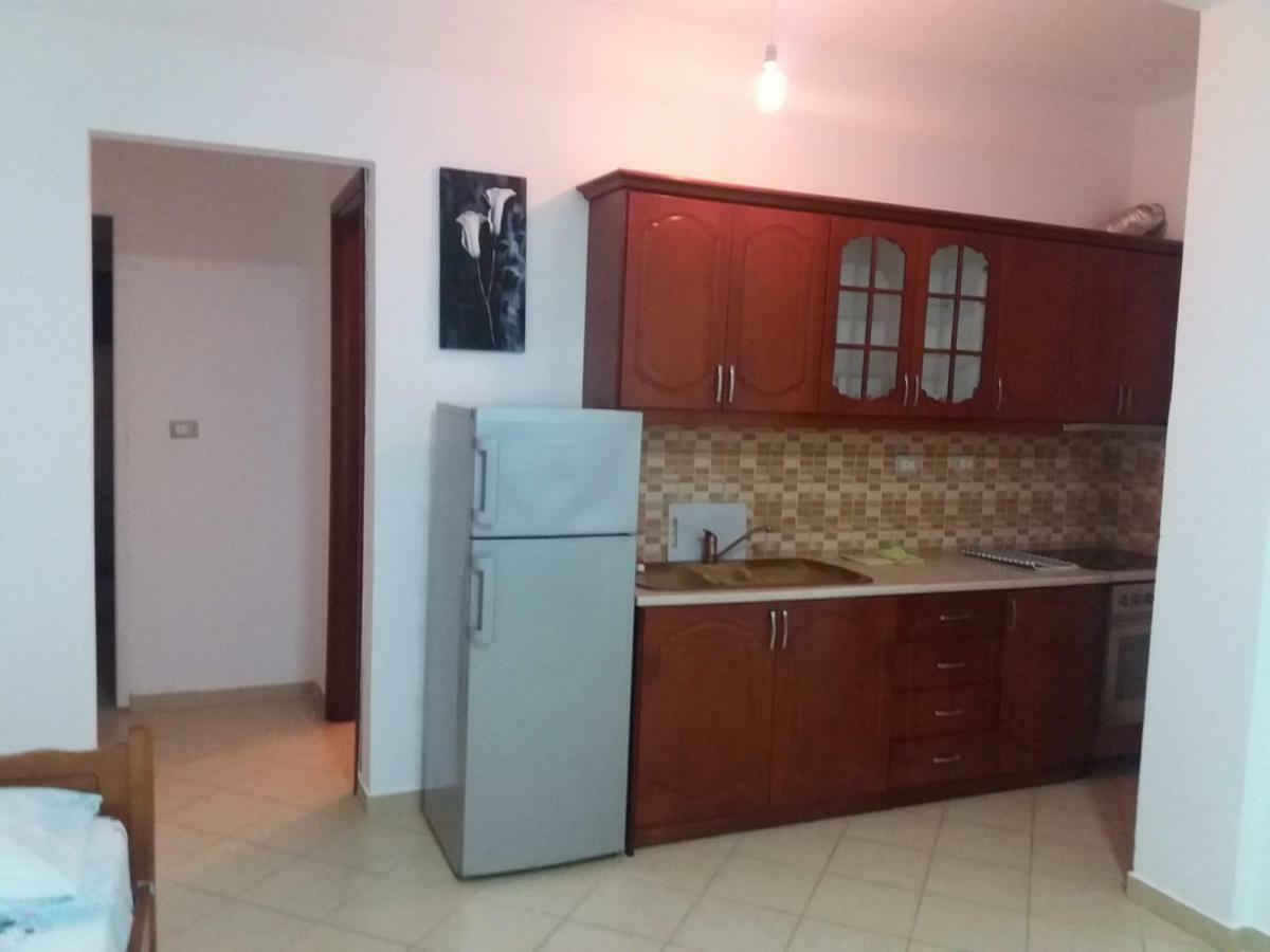 Apartments Vila Ardi Sarande Ngoại thất bức ảnh